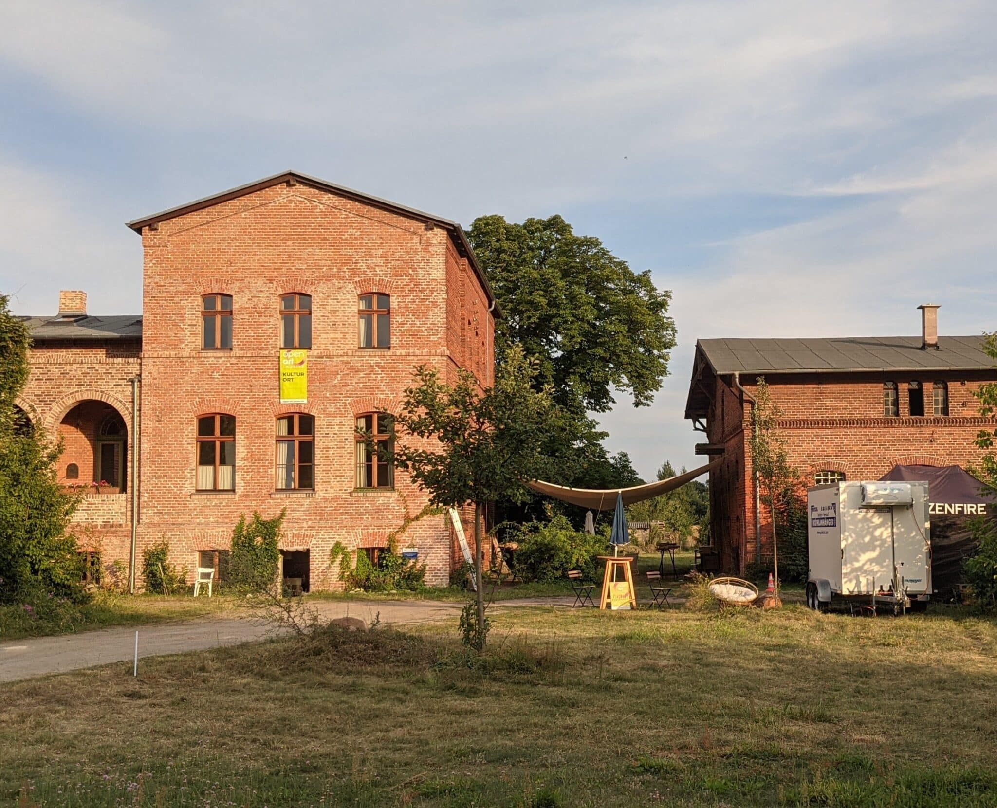 Rustikale Eventlocation Frankfurt – Off-Space in der Natur für Hochzeiten und Firmenfeiern
