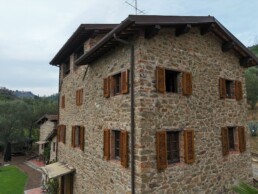 Luftaufnahme der Offsite-Location in der Toskana, Nahansicht